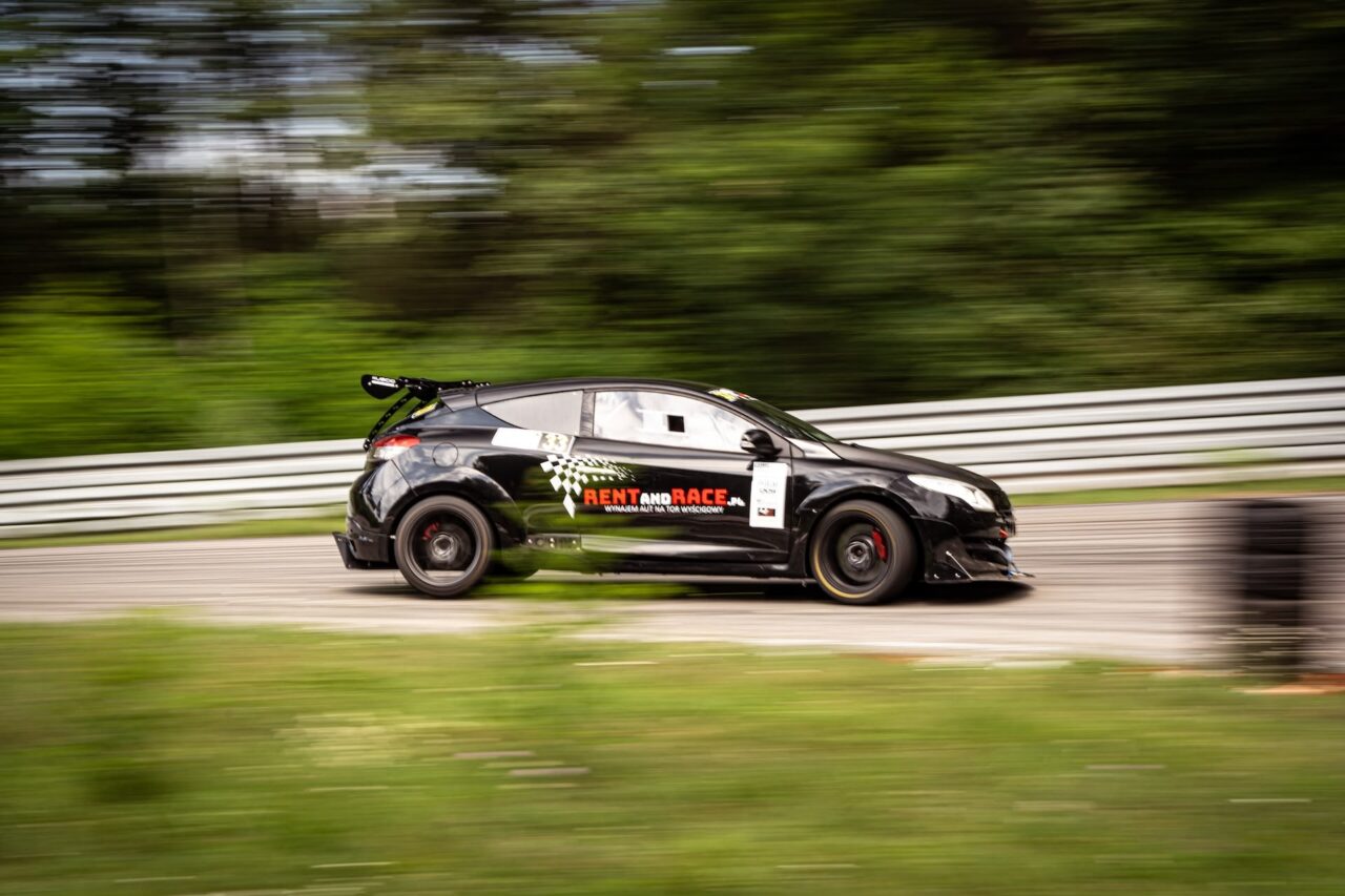 Renault Megane Race Car na torze – szkolenie z Marcinem Markowiczem
