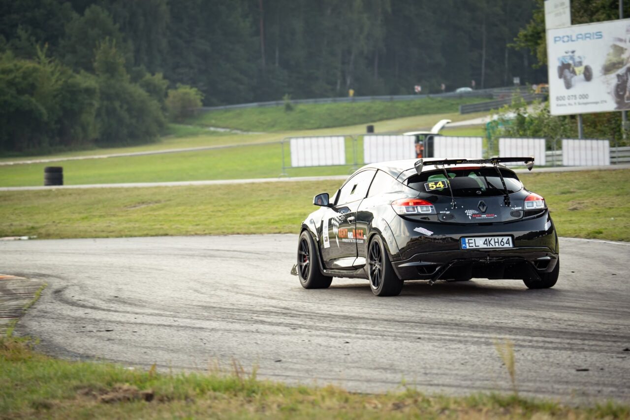 Renault Megane Race Car na torze – szkolenie z Marcinem Markowiczem